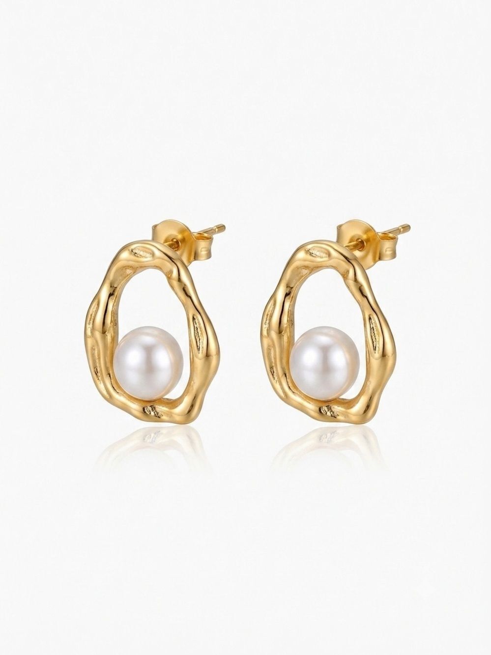 NEW Authentic Freshwater Pearl Stud Earrings S925 Gold-Plated , Box Included